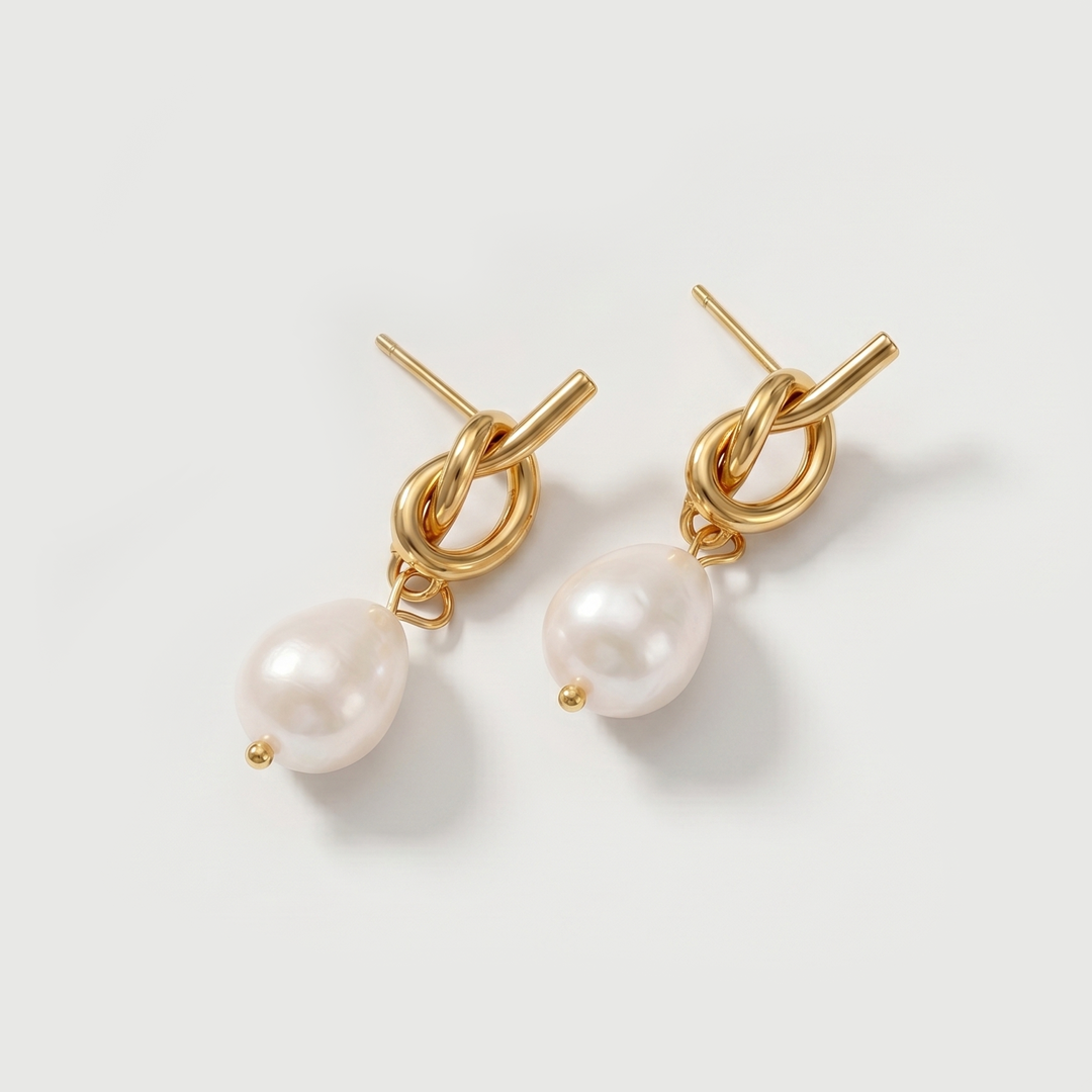 The Amari Pearl Earrings