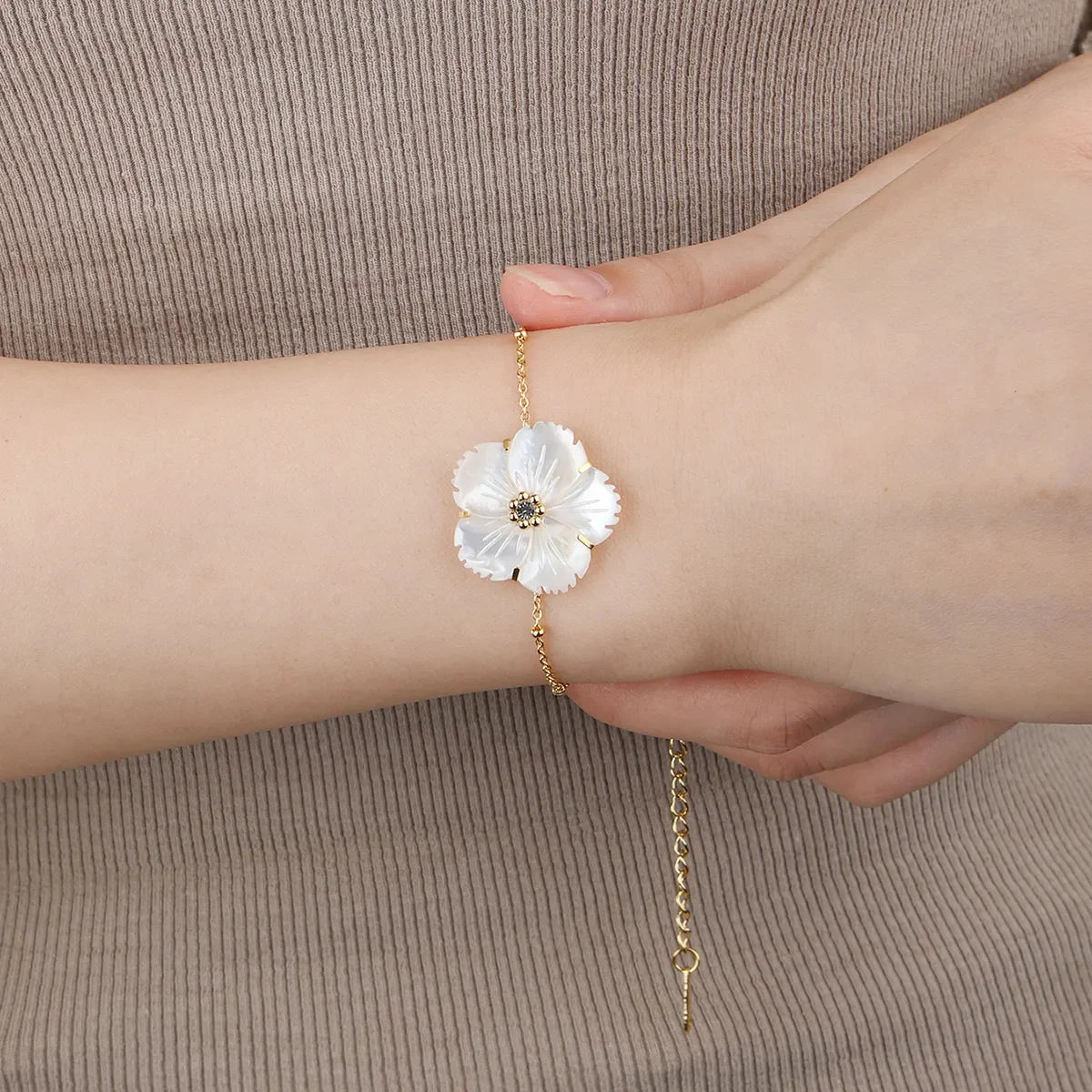 Sakura Petal Dream Plated in 18K Gold