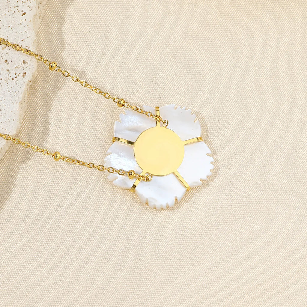 Sakura Petal Dream Plated in 18K Gold