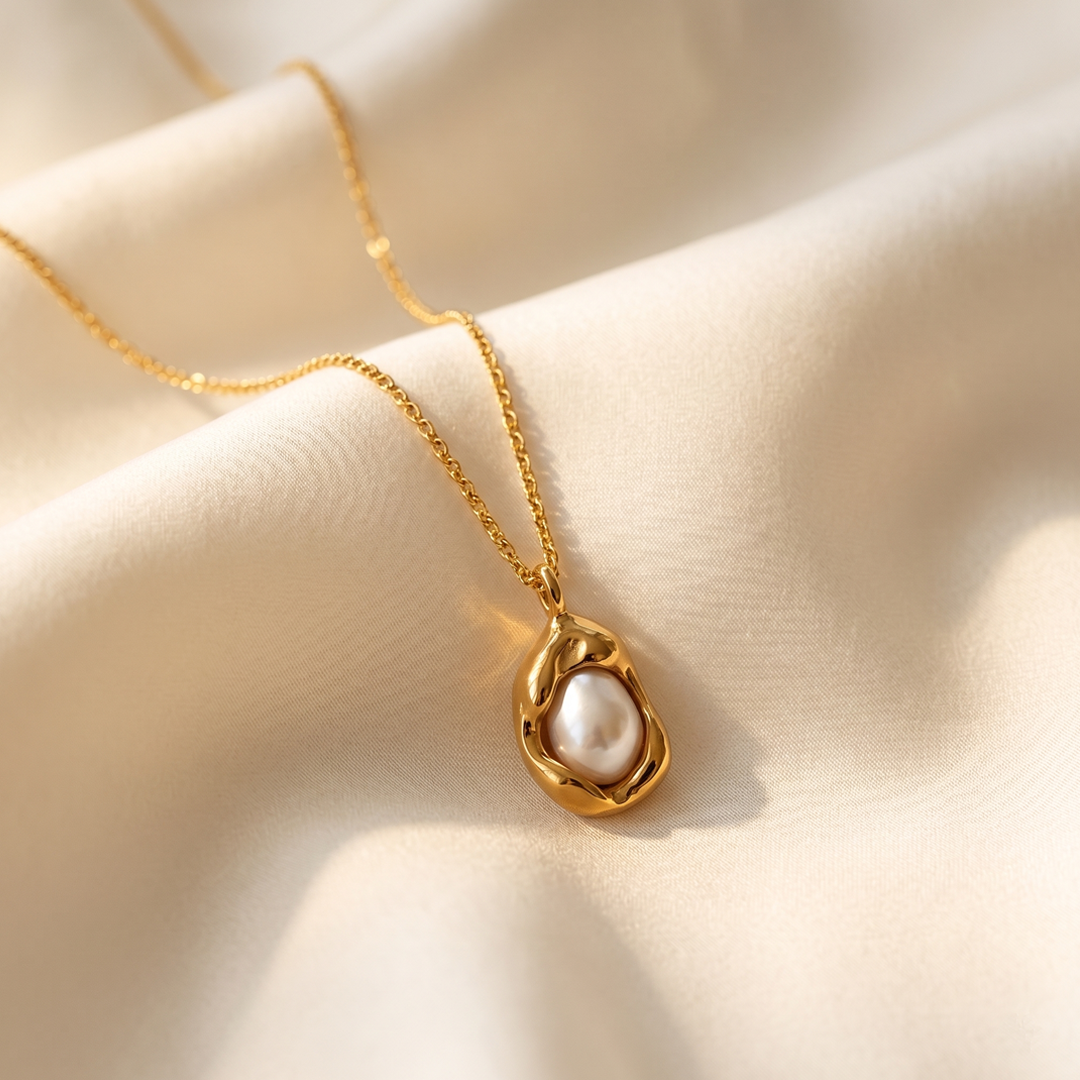 The Oyster Necklace