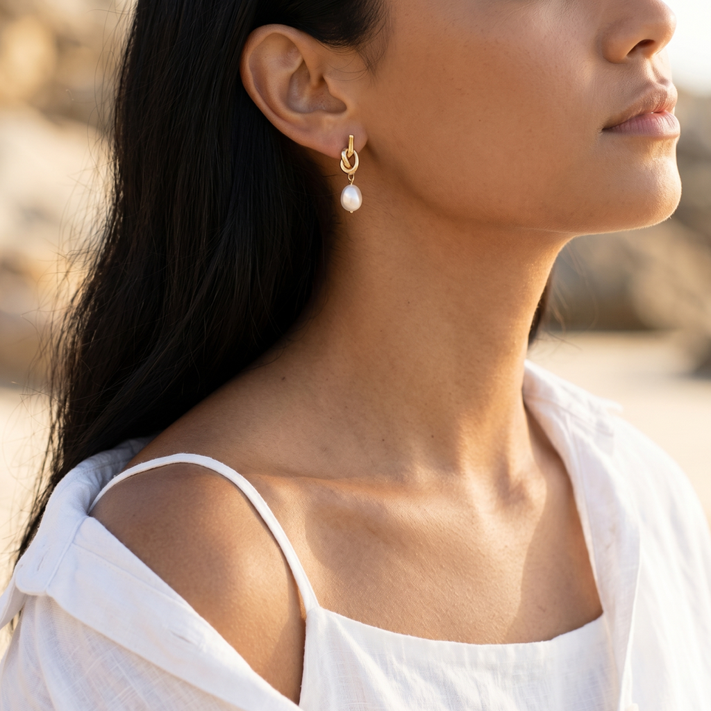 The Amari Pearl Earrings