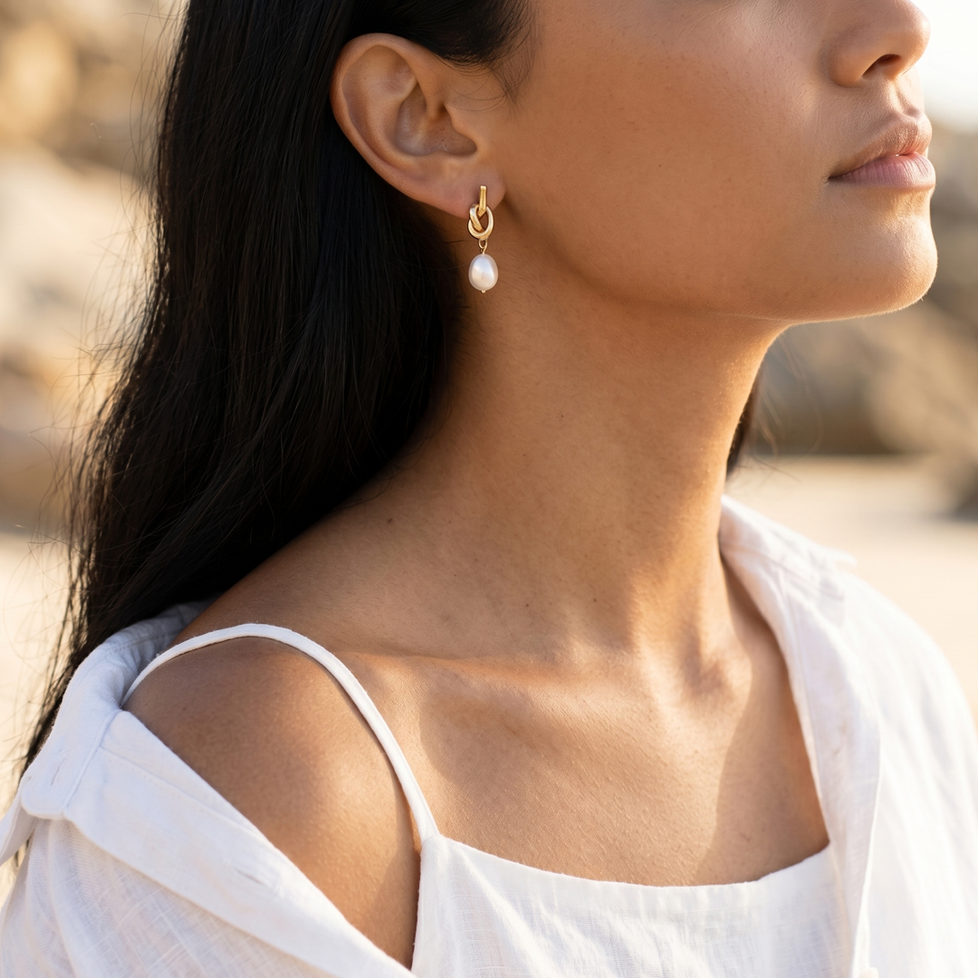 The Amari Pearl Earrings