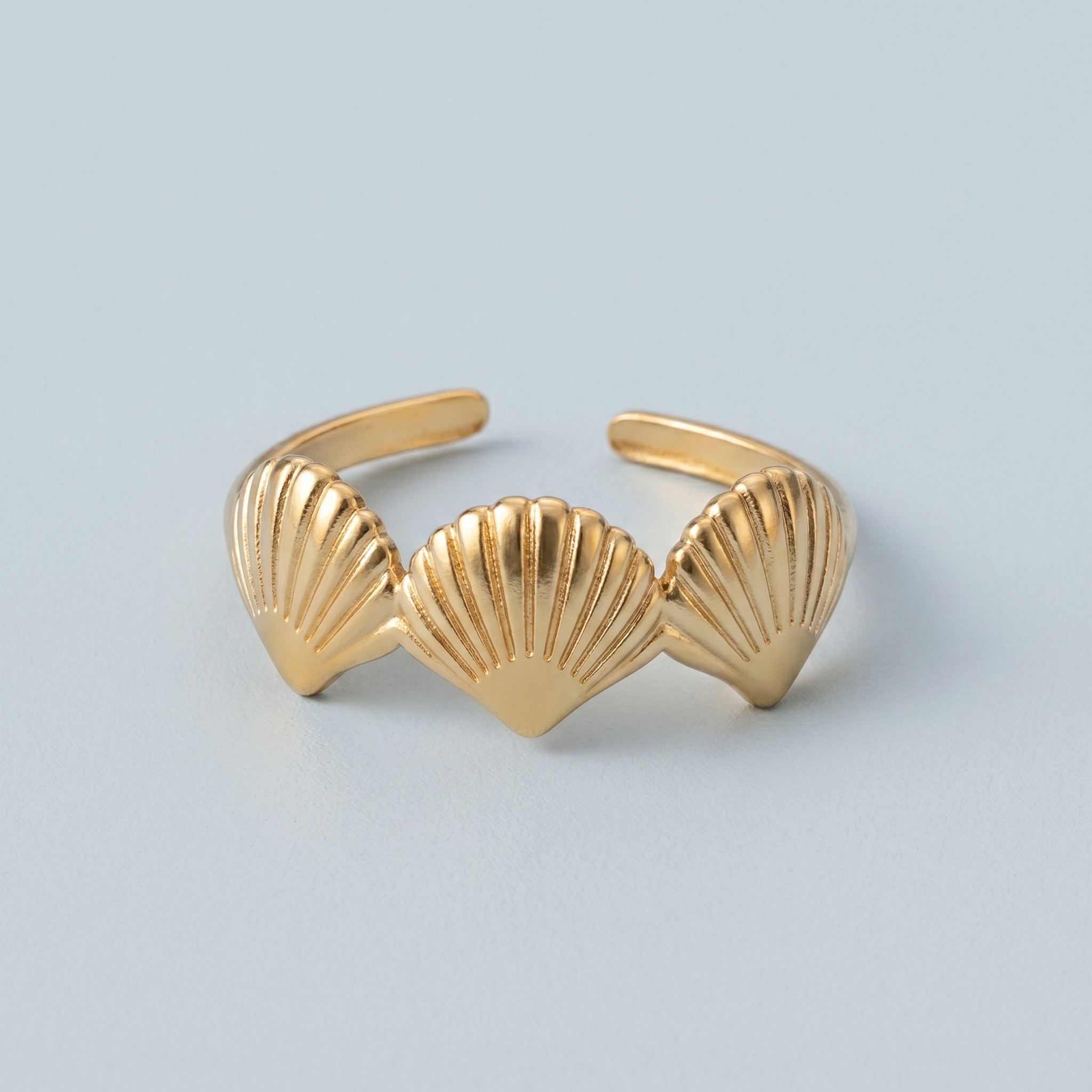 The Umi Scallop Ring