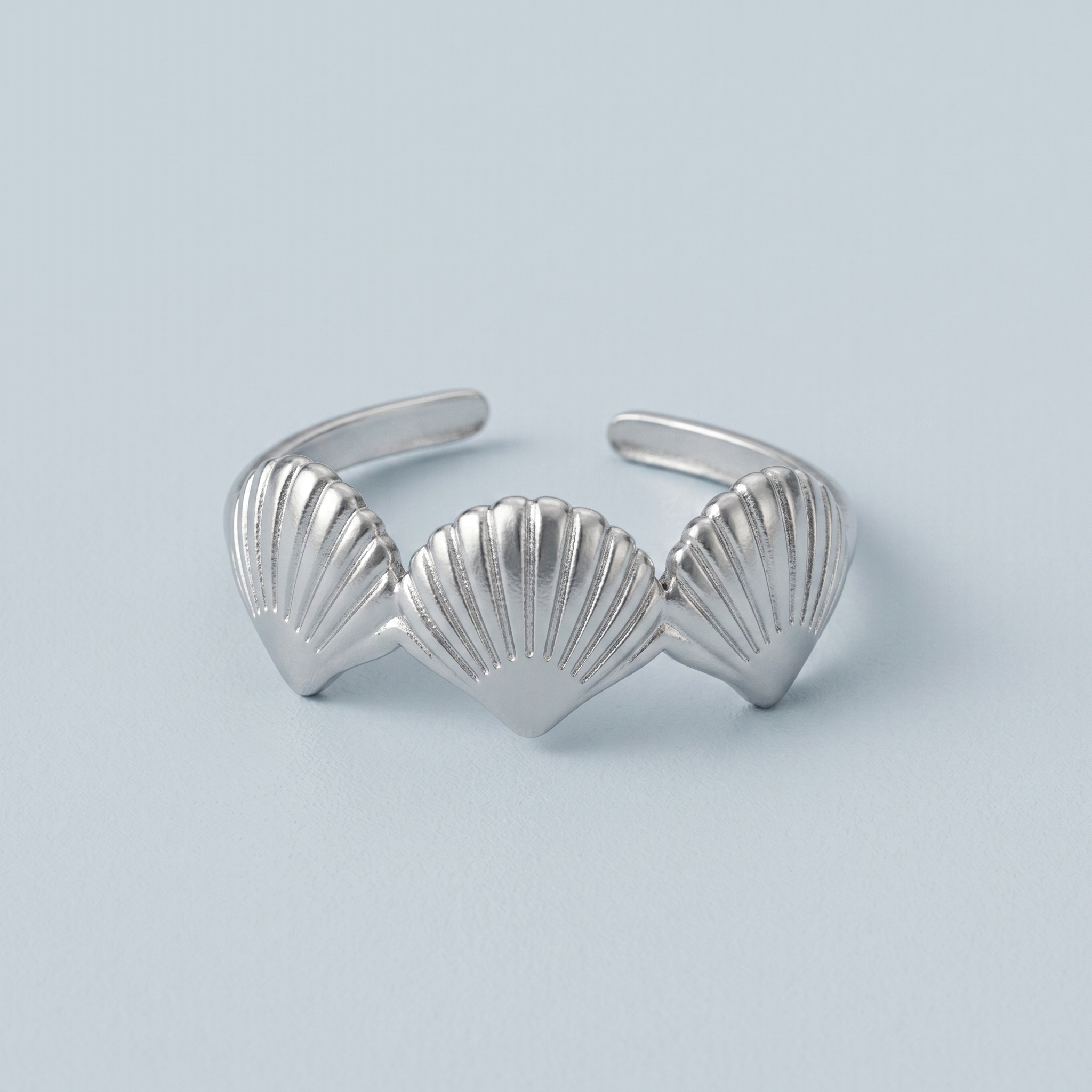 The Umi Scallop Ring